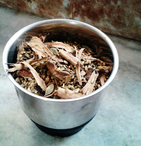 Once it is cooled, in a mixer grinder, grind it into fine powder. 