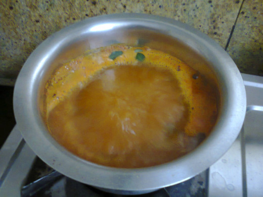 This South Indian rasam recipe without tomatoes is ready for the serve.
