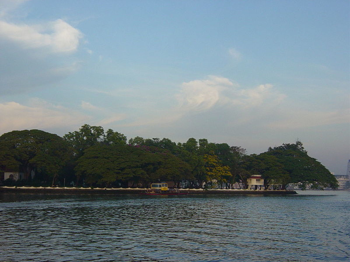The charming Bolgatty Island. (To travel through this route, boat service is available)