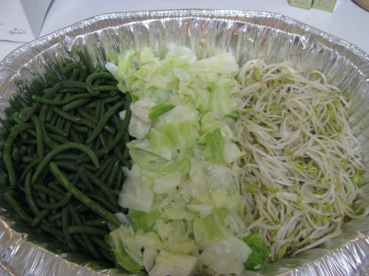 Steamed vegetables (green beans, cabbage and bean sprouts)