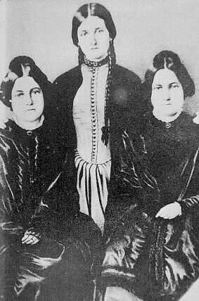 The Fox Sisters, left to right: Margaret(1836–1893), Kate(1838–1892), Leah(1814–1890)