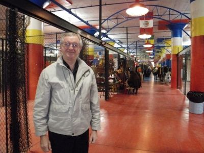 The Russel Street Bazaar is a network of individuals selling this and that, not an art studio, more like a flea market.