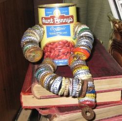 Kidney bean tin can man.