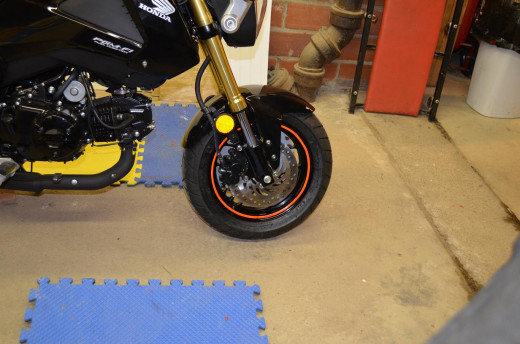 The front wheel has been taped! The front wheel has been taped!