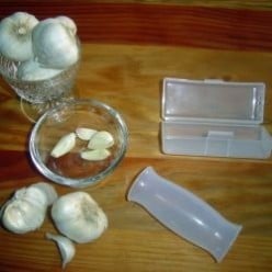 Peeling Garlic - How to Peel Garlic