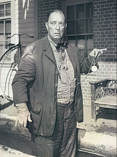 Play the role of an old man from the 1960s