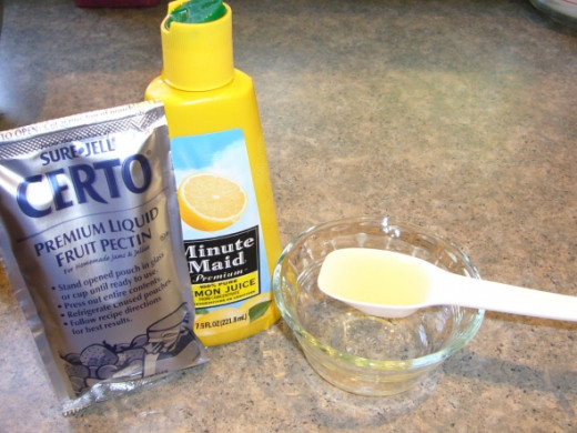 Add the lemon juice and pectin