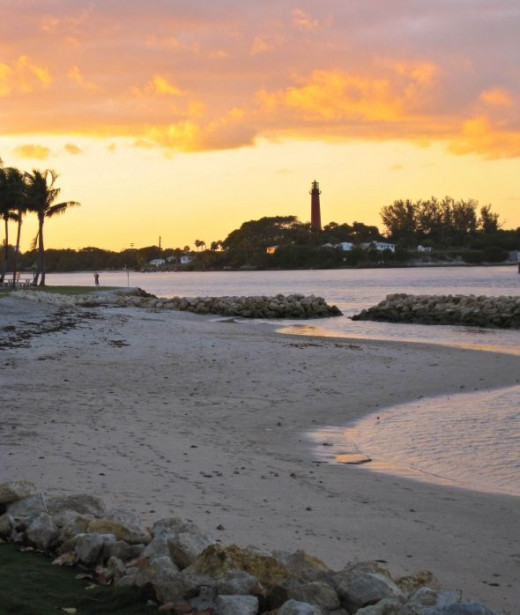 Jupiter Inlet Lighthouse photo by mbgphoto