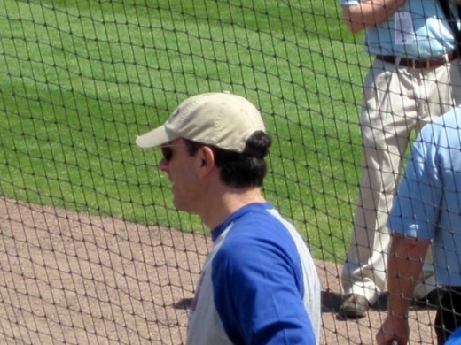 Mets fan, Jerry Seinfeld was seen at the Mets game on Saturday along with several members of his family.