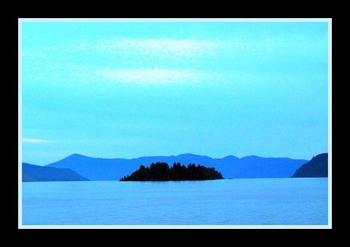 Many islands on Lake Pend Orielle