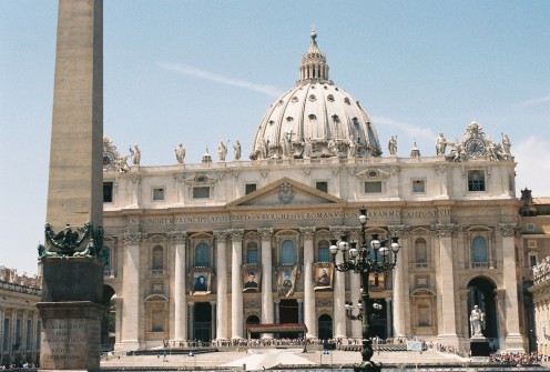 Closer view of the basilica. Several new saints were being cannonized that year, and their pictures are hanging from the front of the basilica.