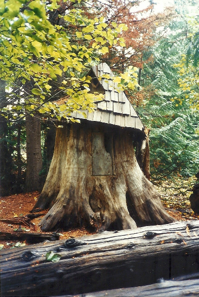 Saved the best place for last.  This is the hobbit house.  Located right off a small path from the village to Railroad Creek, this little house is a treasure!