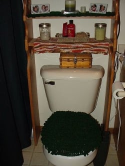 Green Toilet Bowl Cleaner