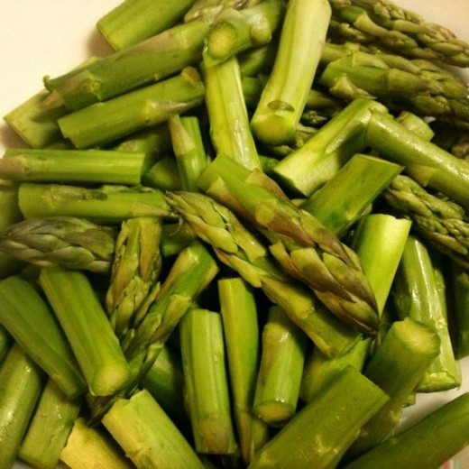 Prepare the asparagus, potatoes and pepper