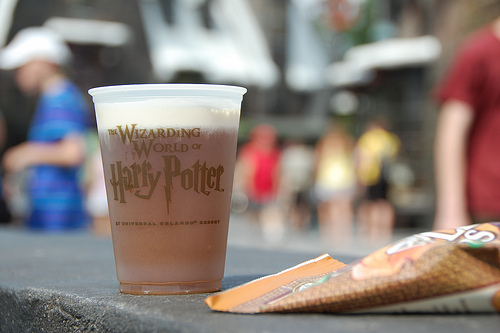 Wizarding World of Harry Potter Plastic Glass of Butterbeer