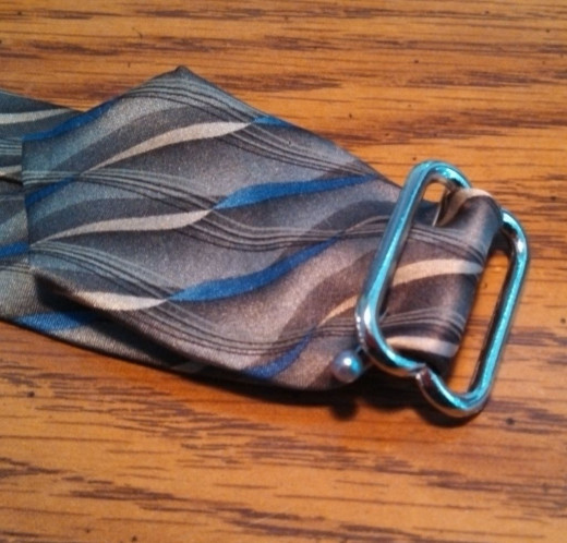 necktie belt