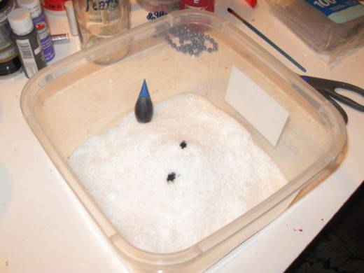 Epsom Salt, food coloring, scented oil and viola, you have DIY bath salts.