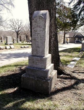 Stone marking the grave of Malyssa M. FULMER, born 6 Dec 1854 in Pennsylvania; died 26 January 1927, Topeka KS.