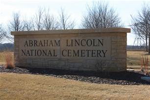 Entrance to Lincoln National Cemetery
