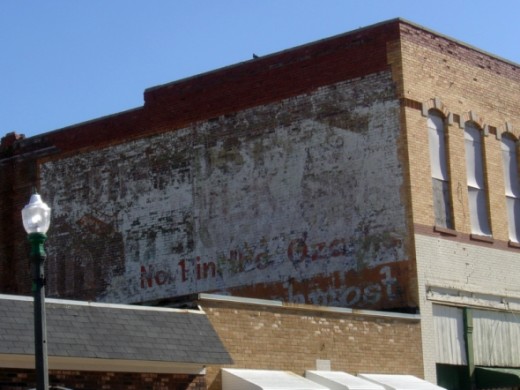 Another rural Missouri ghost sign complements of Veryirie.Visit her Squidoo profile:  http://www.squidoo.com/lensmasters/veryirie
