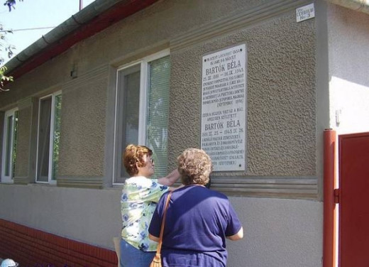Here was Bela Bartok's home. It has long been destroyed, so the plaque on the wall of this house tells briefly about him (see below).