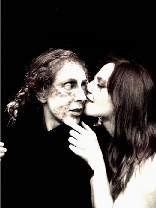 Amy Harmon &amp; Sarah Koerner-in: All Girl Frankenstein