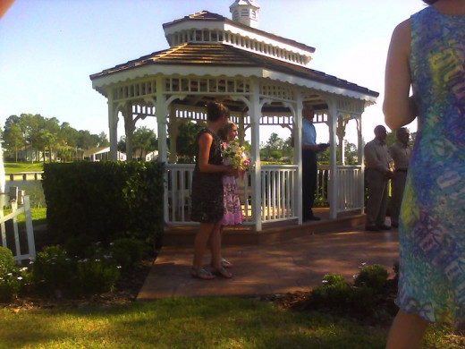 Gazebo weddings can be casual or formal. It's your call