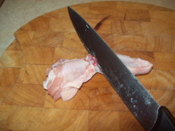 Part the chicken wings
