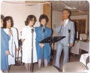 The Tuller Family singing Family of God