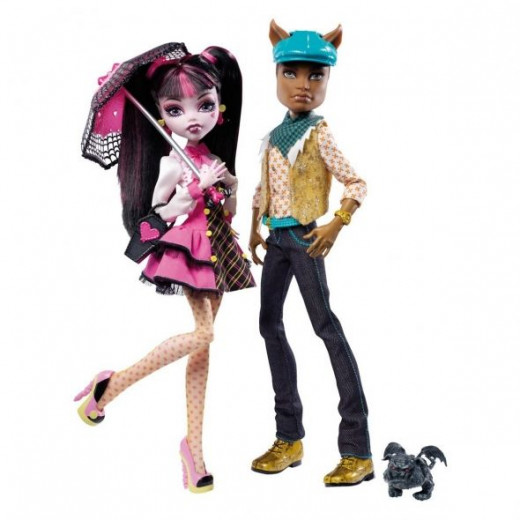 Here's A Monster High Doll Gift Set With Draculaura And Clawd (BMOC) Wolf in it.  This is a great addition to a Monster High doll collection.  The image is from Amazon and the gift set is sold on this page.