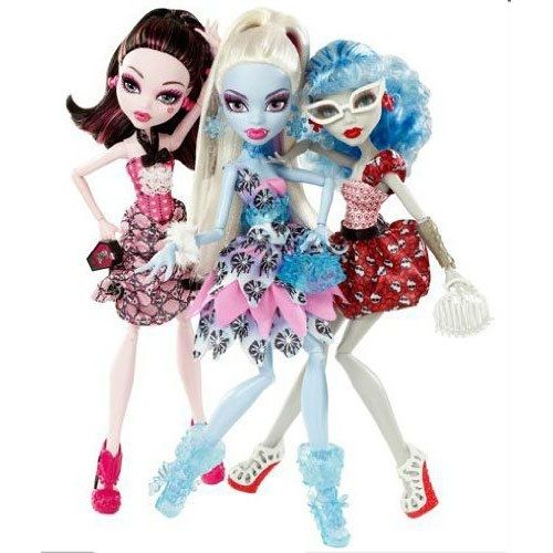 Here's A Monster High 3 Pack With Draculaura, Abbey Bominable, Ghoulia Yelps.  These dolls make a great girl's gift idea and it's perfect for Christmas or a birthday.  The image is from Amazon, to see more click the link.